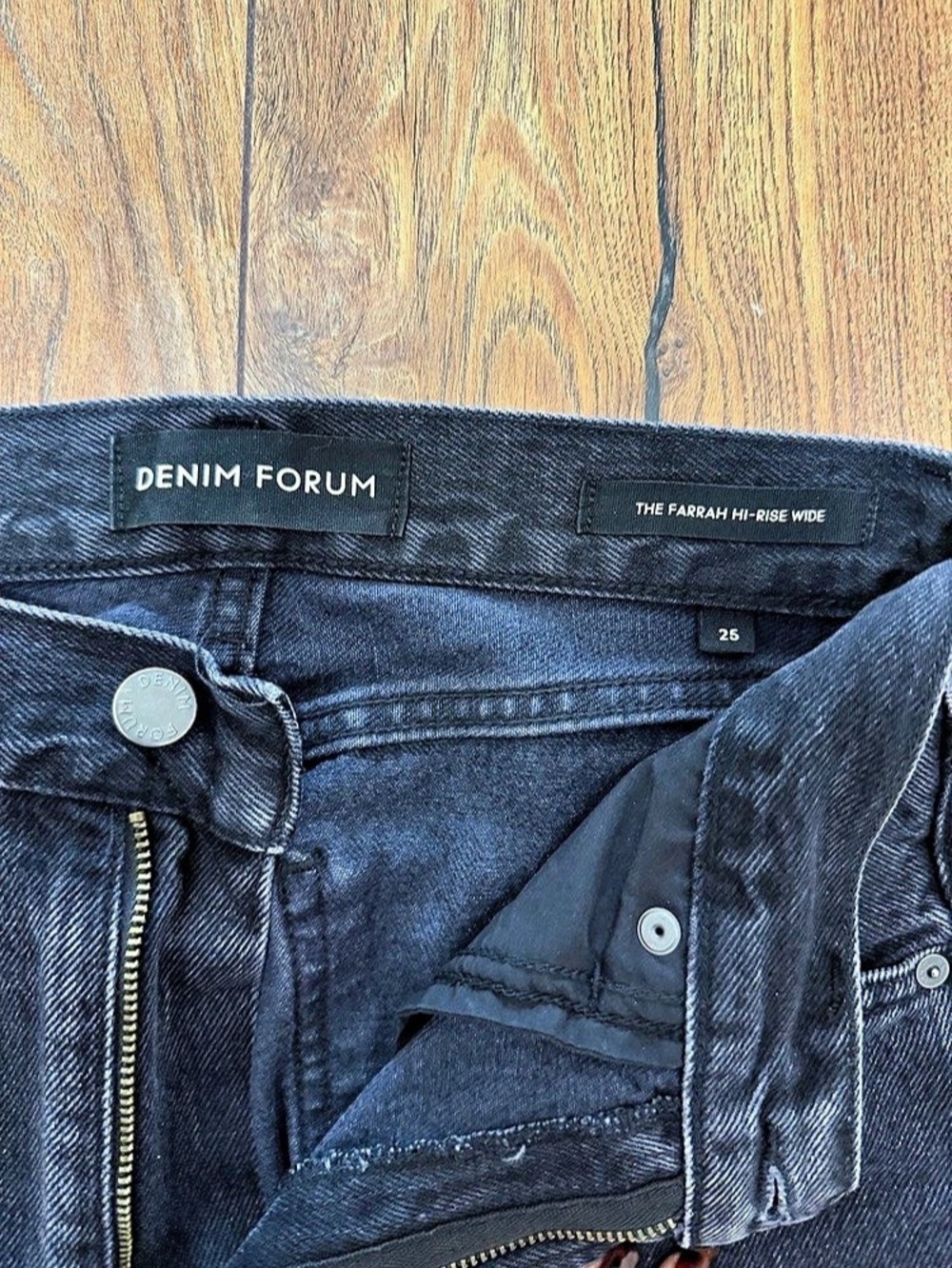 Denim Forum Farrah - Picture 3 of 3